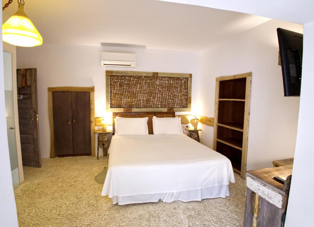 Boutique Hostal La Curandera De Salinas Sant Francesc de s'Estany Exterior foto