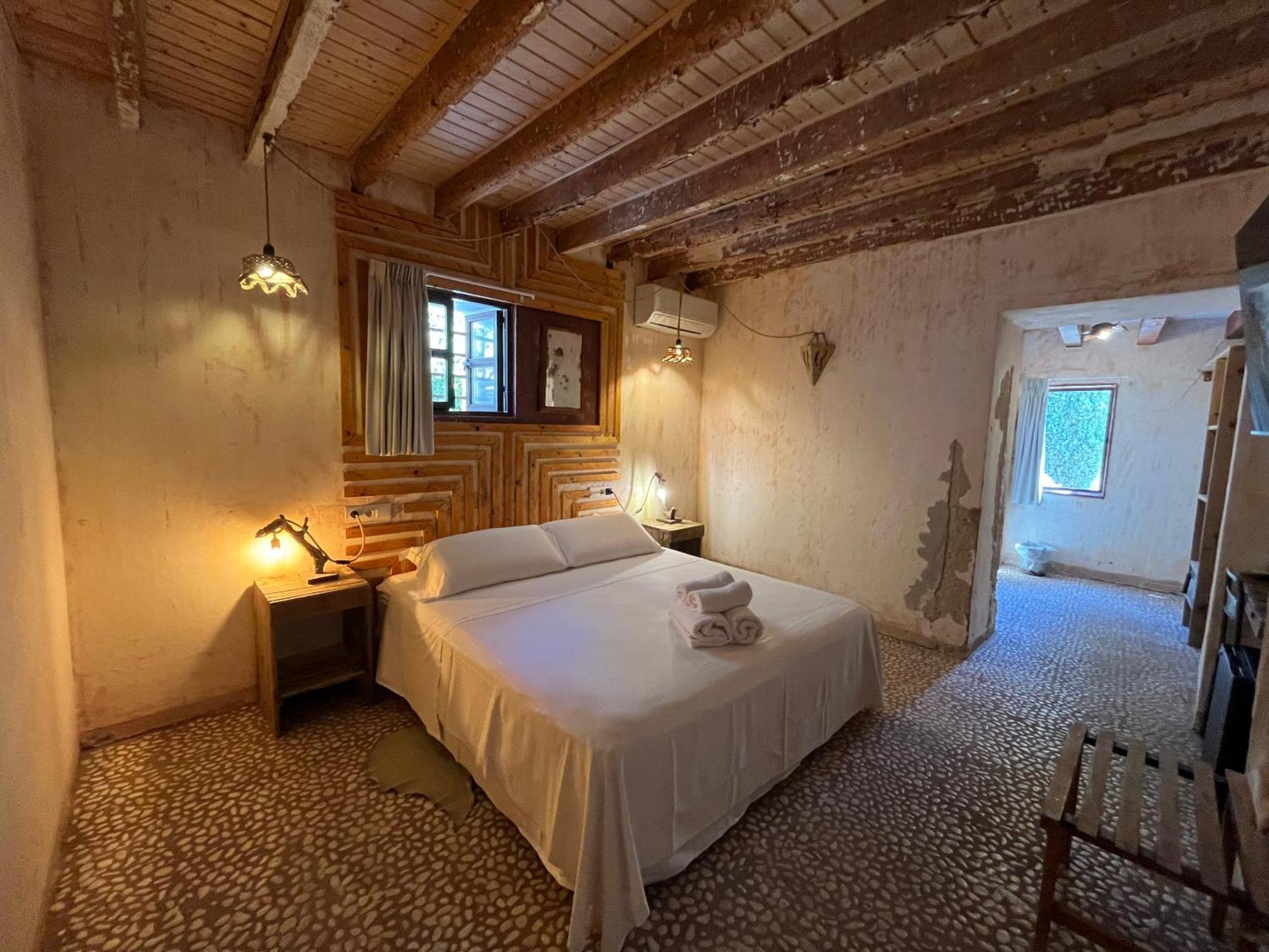 Boutique Hostal La Curandera De Salinas Sant Francesc de s'Estany Exterior foto